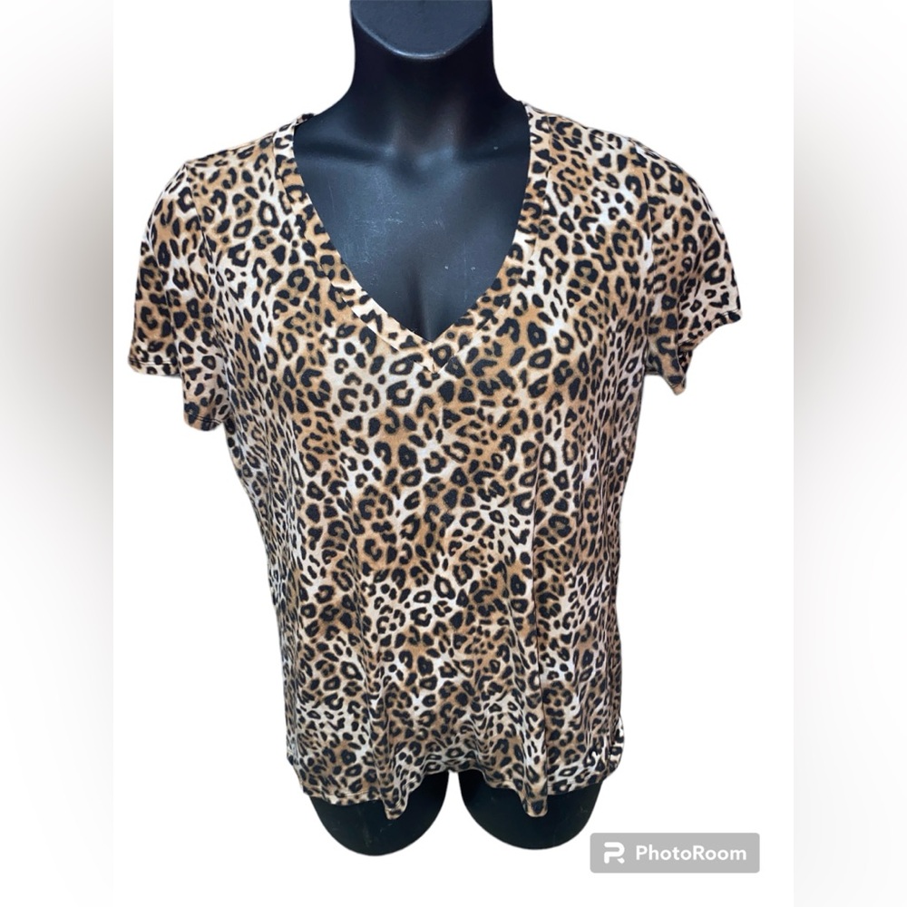 Victoria’s Secret Leopard Print T-shirt Size L